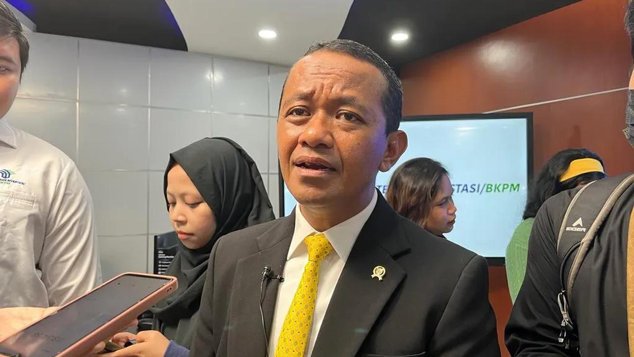 "Terkait dengan Xinyi (Pulau Rempang) ini ada orang bilang PSN dadakan, dari mana ada PSN titipan, darimana PSN (titipan) itu,"&nbsp;