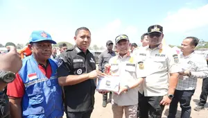 Tinjau Korban Gempa di Palue, Mendagri Tekankan Kebutuhan Terpenuhi