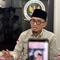 Wamenhaj Dahnil Anzar Simanjuntak memberikan keterangan pers terkait update DAM di kantor daker Makkah pada 22 Mei 2026. (dok. Media Center Haji 2026)
