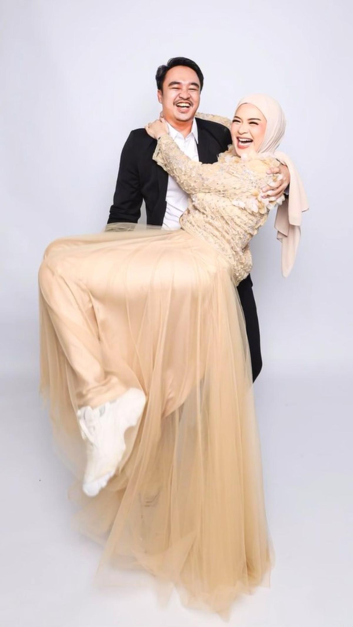 8 Potret Delia Septianti Prewedding untuk Pernikahan Kedua, Temukan Belahan Jiwa & Terlihat Tawa Bahagia