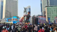 Ribuan Warga Tumpah Ruah di Bundaran HI Rayakan HUT Jakarta (Winda Nelfira/Liputan6.com)