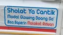 Cantik dan glowing boleh, tapi jangan sampai lupa beribadah. (Source: Instagram/@pesan.warga)