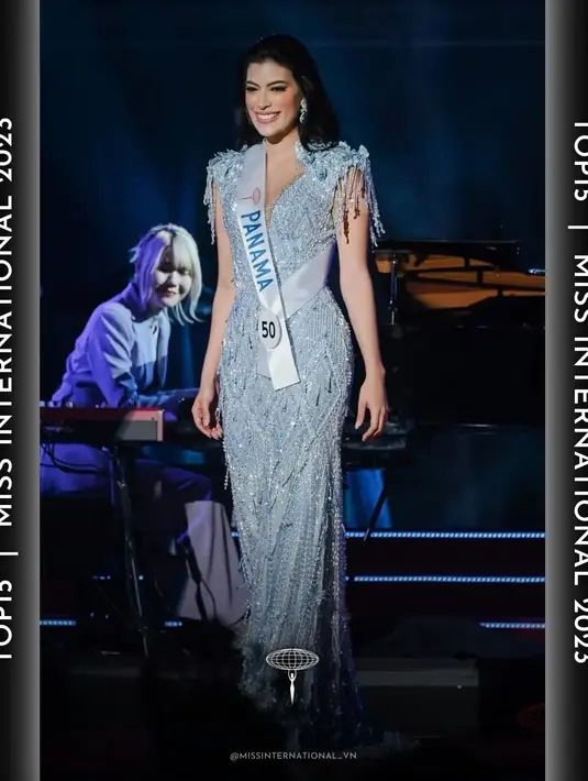 Gaun berwarna biru rancangan Junior Quero bertajuk .“A Spring at Hitachi Seaside Park ”ini membawa Linette Clement, wakil Panama masuk ke dalam top 7 best evening gown. [@linetteclement]