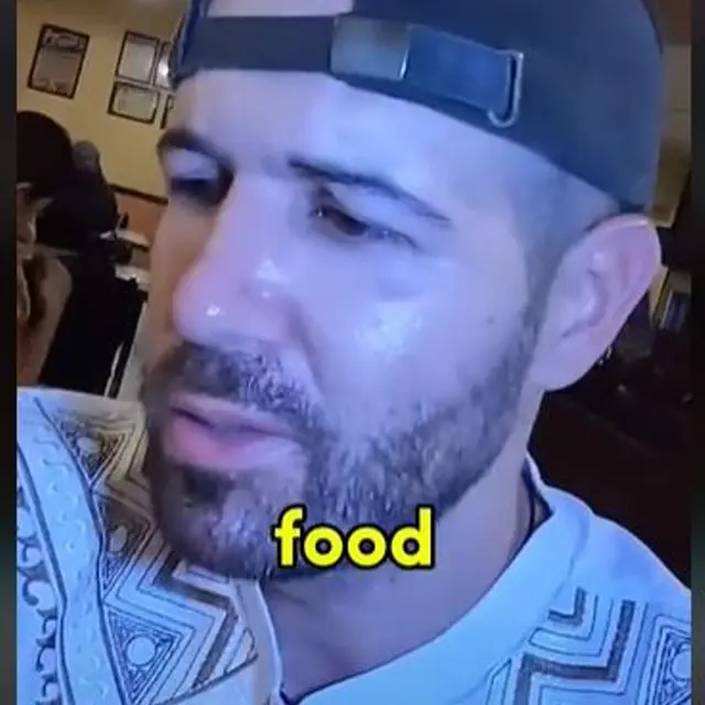 Pria WNA Nekat Mukbang  19 Jenis Sambal Tanpa Lauk untuk Makan Siang