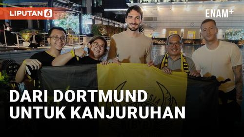 VIDEO: Salut! Borussia Dortmund Serahkan Donasi untuk Korban Tragedi Kanjuruhan