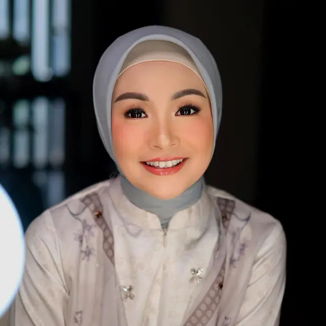 Potret 6 Artis Keturunan Tionghoa yang Putuskan Mualaf, Panggilan dari Hati
