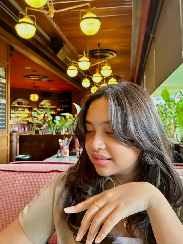 Mayangsari dan Khirani Trihatmodjo