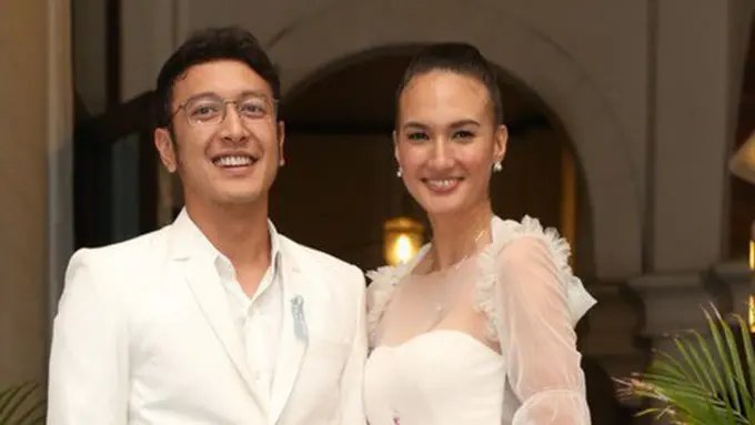 Dimas Anggara dan Nadien Chandrawinata menikah/copyright KapanLagi.com/Akbar Prabowo Triyuwono/pit