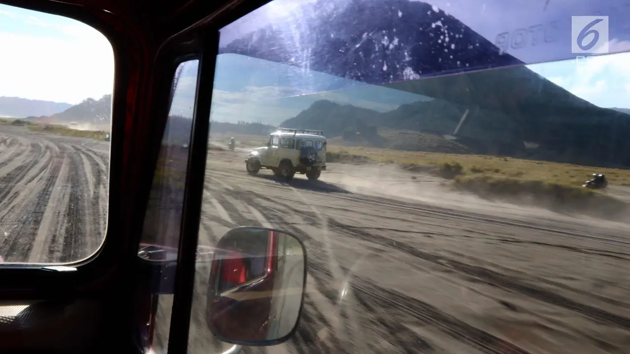 Jasa Transportasi Mobil Jeep di Taman Nasional Bromo Tengger Semeru