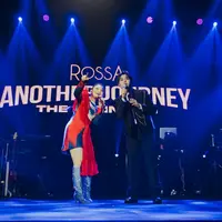 Rossa dan Ryeowook di konser Another Journey: The Beginning (Istimewa)