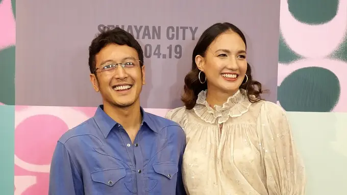 [Fimela] Nadine Chandrawinata dan Dimas Anggara