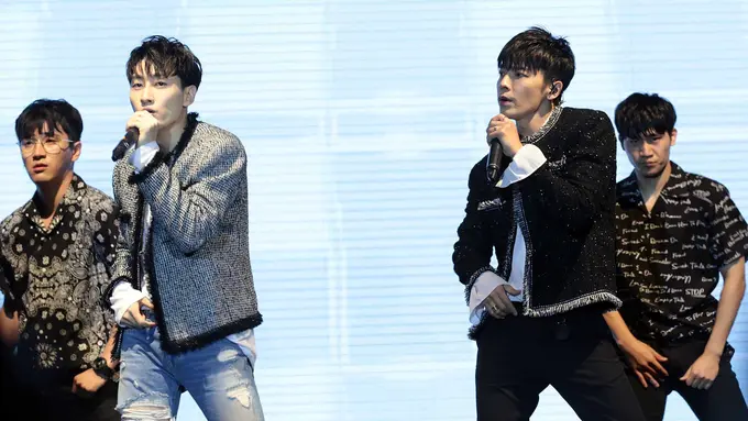 [Bintang] Eunhyuk dan Donghae Super Junior Sapa Penggemar di Jakarta