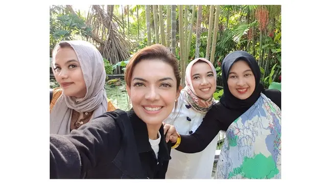 7 Potret Najwa Shihab dan Saudara Perempuannya, Cantik dan Sukses