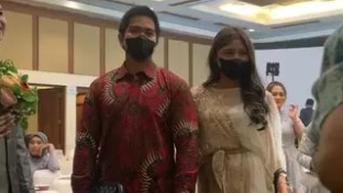 Kaesang Pangarep dan Erina Gudono Kompak Pakai Baju Adat Minangkabau di Peringatan HUT ke-77 RI