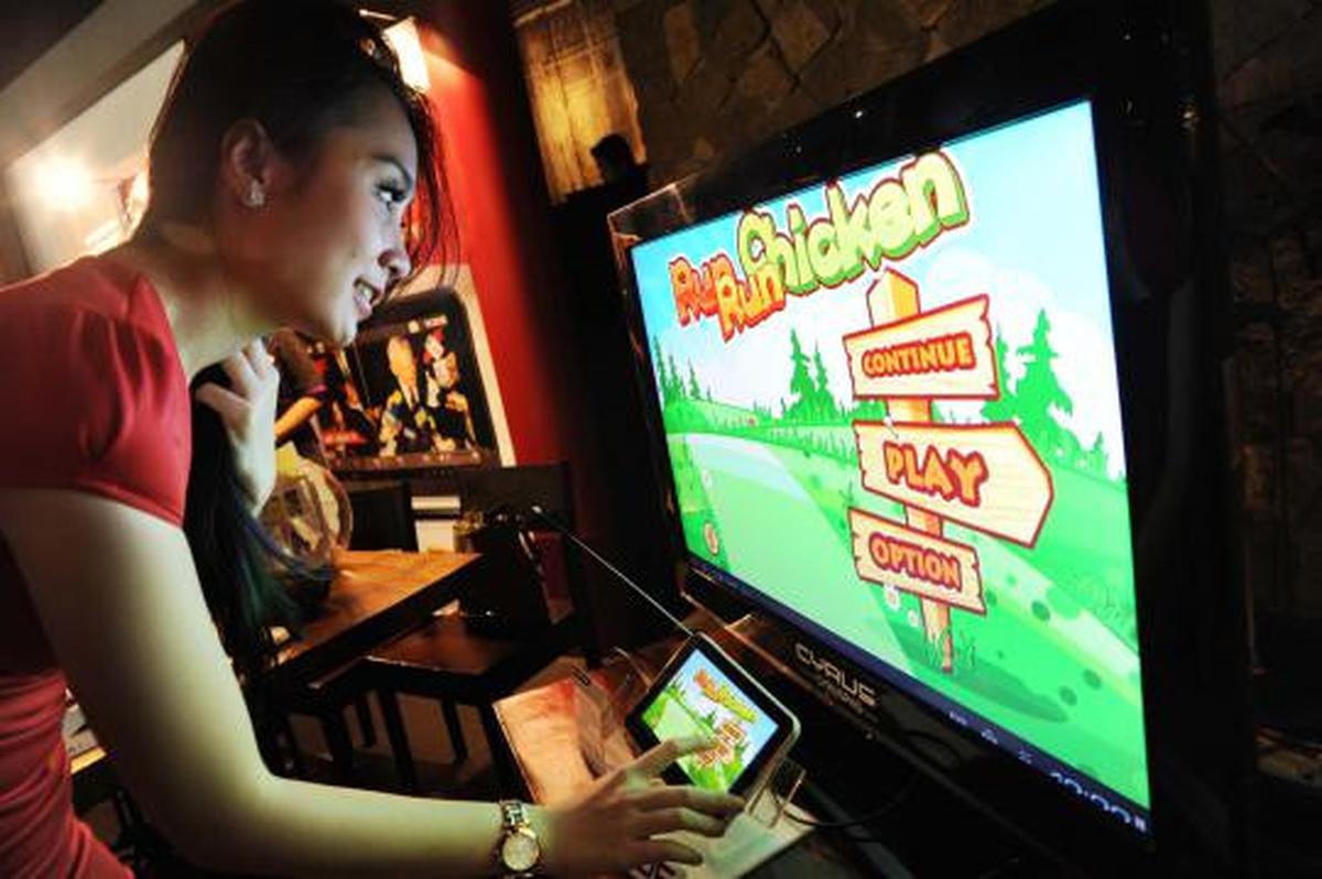 Telkomsel luncurkan tablet Cyrus TVPad Slim 3G Wifi