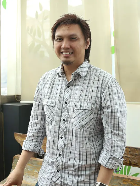 Berbagai penyebab Icha hingga akhirnya memutuskan untuk kembali meramaikan industri musik Tanah Air. Ia kembali dengan meluncurkan single Tanpamu. (Andy Masela/Bintang.com)