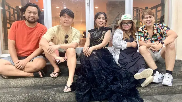 Pedangdut Tessa Mariska