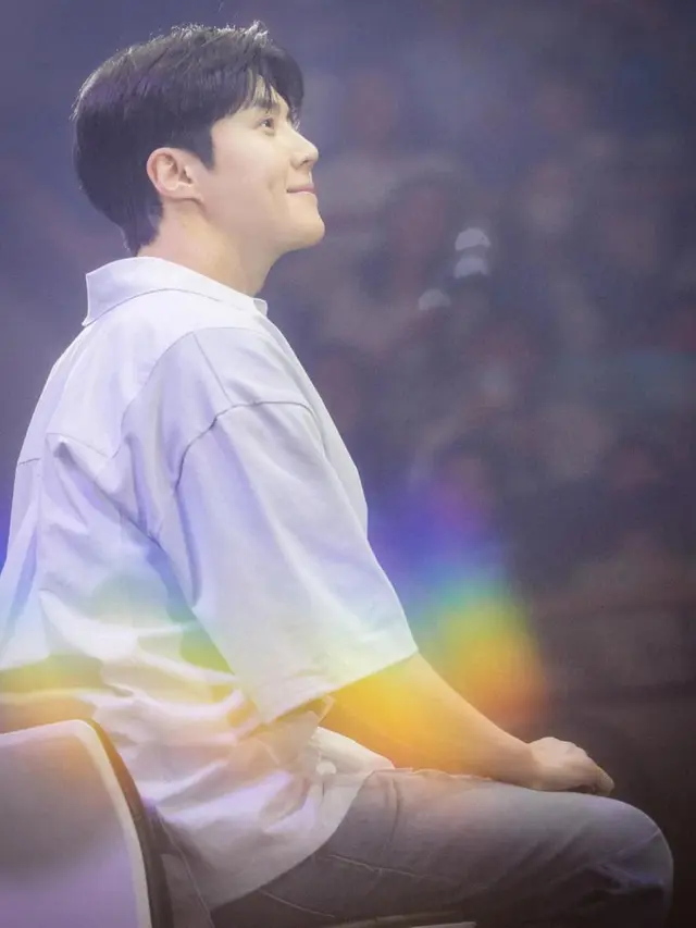 Satu sgensi dengan Cha Eun Woo, Kim Seon Ho gabung Fantagio. (credit:instagram.com/seonho__kim)