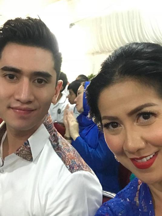 Venna Melinda dan Ivan Fadilla Kompak Hadir di Wisuda 