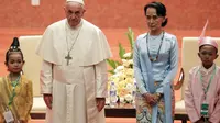 Bertemu Aung San Suu Kyi, Paus Fransiskus Tak Bahas Rohingya