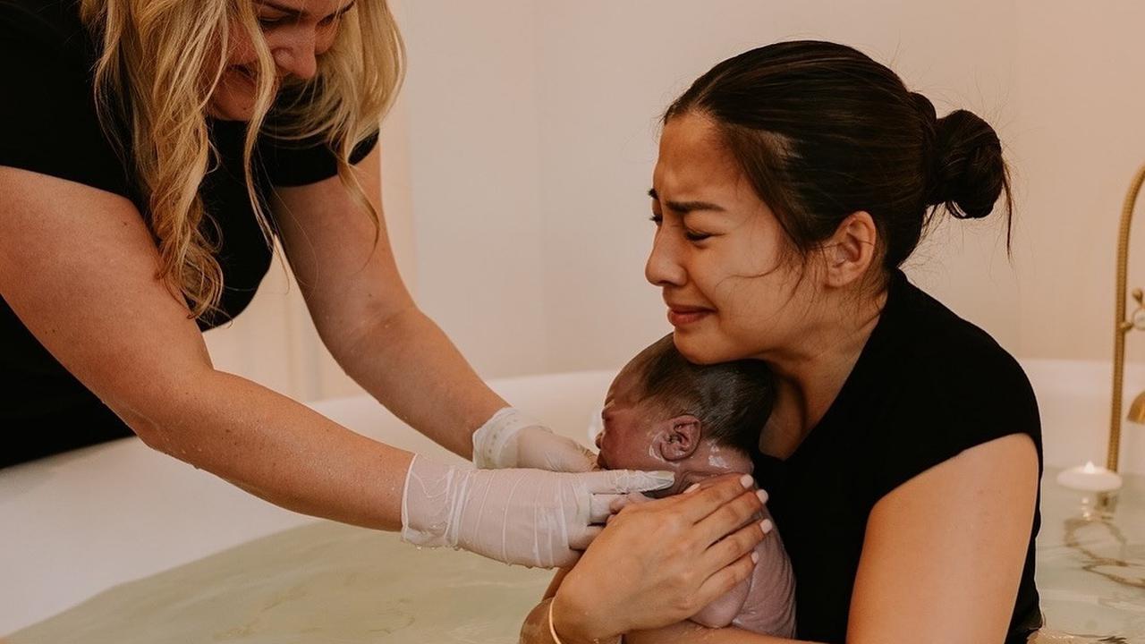 7 Momen Nikita Willy Melahirkan Anak Kedua dengan Metode Water Birth