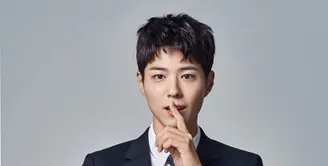 Aktor Korea yang terkenal dengan ketampanan dan kesantunannya, kini hadir menceritakan pengalamannya saat menjadi MC di sebuah acara musik KBS yang bertajuk ‘Music Bank’. (Instagram/parkbOgum)