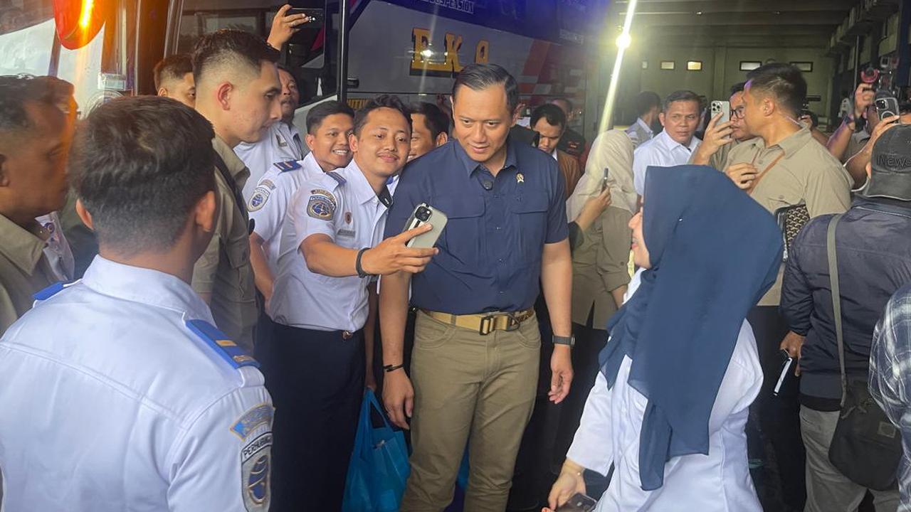 Cek Kesiapan Mudik ke Terminal Solo, AHY: Jangan Negosiasi dengan Keselamatan Penumpang