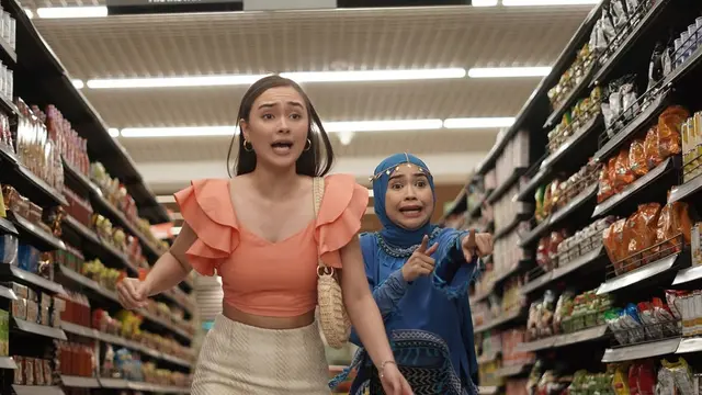 6 Potret Caitlin Halderman Bintangi Series Pacarku Jinny