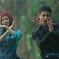 Sebelum bertemu Dimas, 'Magic Hour' Raina adalah saat hujan turun. Foto: Twitter