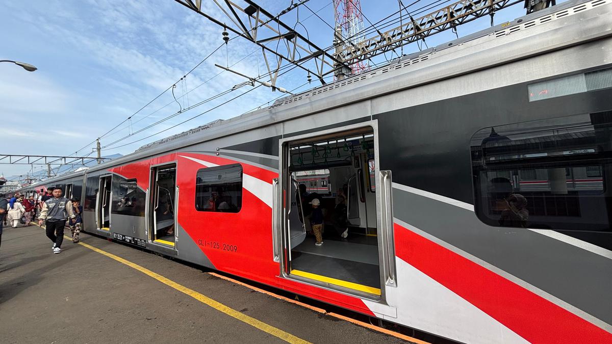 3 Rangkaian KRL Baru dari China Mulai Beroperasi, Ini Pesan MTI