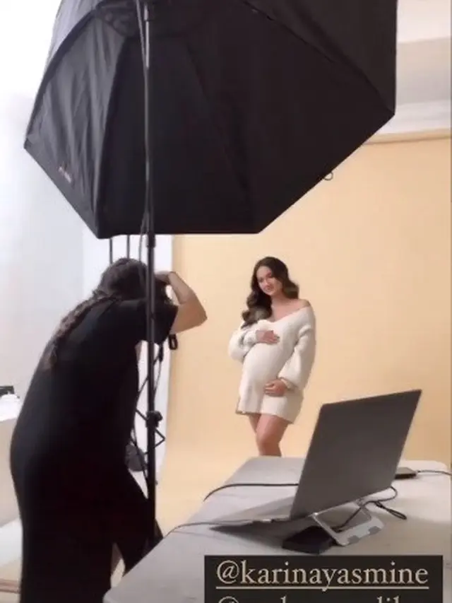 Tampil Kompak, Intip 5 Potret Maternity Shoot Tengku Dewi dan Andrew Andika bertema Putih
