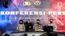 Suasana konerensi pers Badan Reserse Kriminal (Bareskrim) Polri terkait perkembangan terbaru penyidikan kasus penyelewengan dana kemanusiaan lembaga Aksi Cepat Tanggap (ACT) di Gedung Humas Polri, Jakarta Selatan, Senin (25/7/2022). Polisi menetapkan empat orang sebagai tersangka kasus ACT, dua di antaranya adalah mantan Presiden ACT Ahyudin dan Presiden ACT Ibnu Khajar. (Liputan6.com/JohanTallo)
