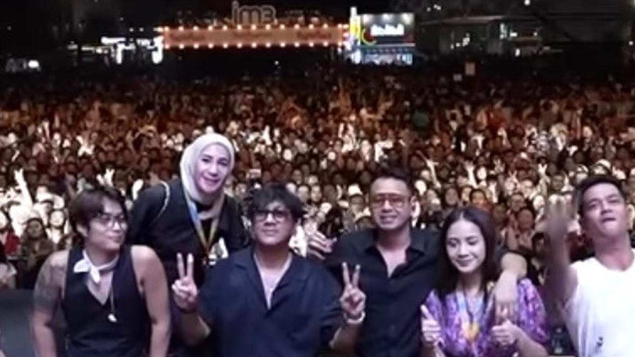 Andre Taulany and Friends Dibayar Rp650 Juta untuk Manggung di Pestapora 2023, Ini 7 Potretnya