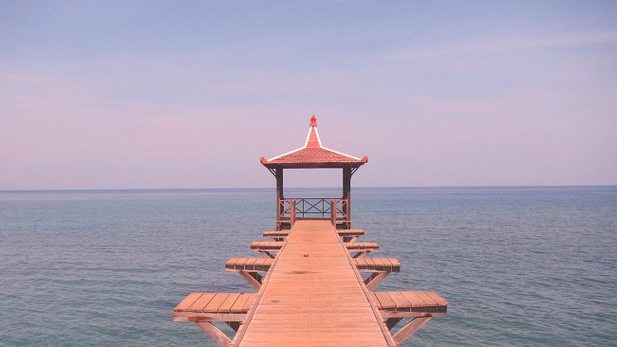 Wisata Pantai di Situbondo, Punya Pemandangan yang Indah