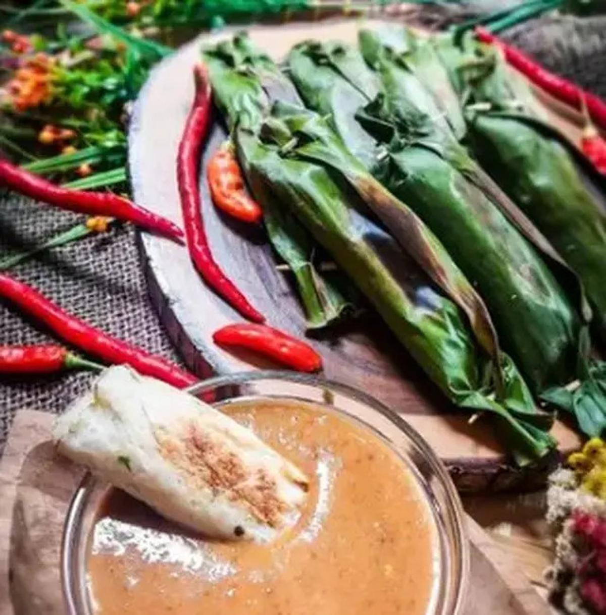 7 Resep Otak-Otak Ikan Lezat dan Praktis, Lengkap dengan Saus Pendamping