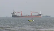 Harga Minyak Dunia Naik Usai Dua Tanker Kena Ranjau
