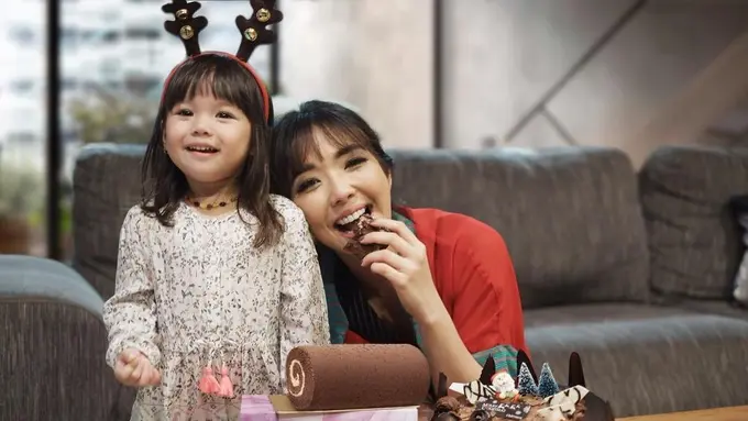 [Bintang] Rayakan Hari Ibu, 5 Gaya Kompak Gisella Gempi Super Gemesin
