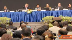 Citizen6, Jakarta: Panglima TNI Laksamana TNI Agus Suhartono S.E., beserta para pembicara yang lain di forum Jakarta International Defence Dialogue (JIDD) di Jakarta Convention Centre, Jumat (25/3). (Pengirim: Badarudin Bakri Badar)