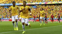 Half Time, Thiago Silva Bawa Brasil Unggul