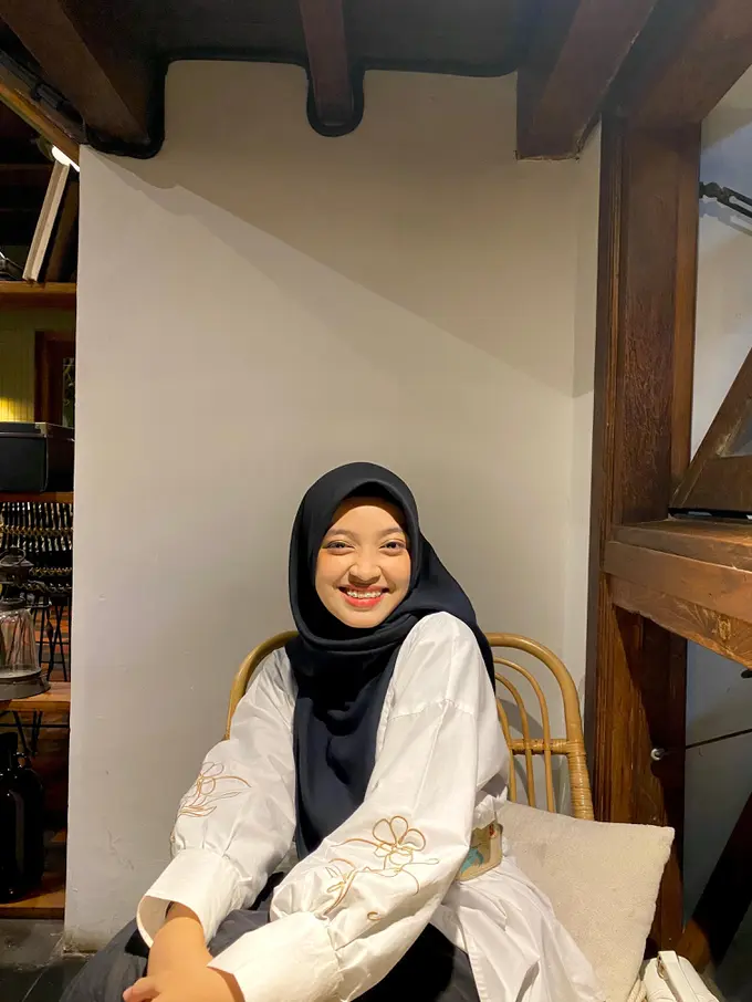 Kayla Nasyawa Perempuan 18 Tahun Dirikan Bisnis Brand Modest Wear