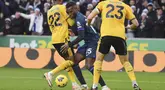 Nicolas Jackson bisa dibilang menjadi pemain yang tampil paling buruk pada laga melawan Wolverhampton Wanderers.  Kartu kuning karena perselisihan melengkapi malam buruknya.  (Foto AP/Rui Vieira)