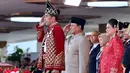 <p>Presiden Joko Widodo mengakhiri tugasnya sebagai Inspektur Upacara di Upacara Penurunan Bendera Merah Putih saat HUT ke-79 RI di IKN. [Foto: Instagram/jokowi]</p>