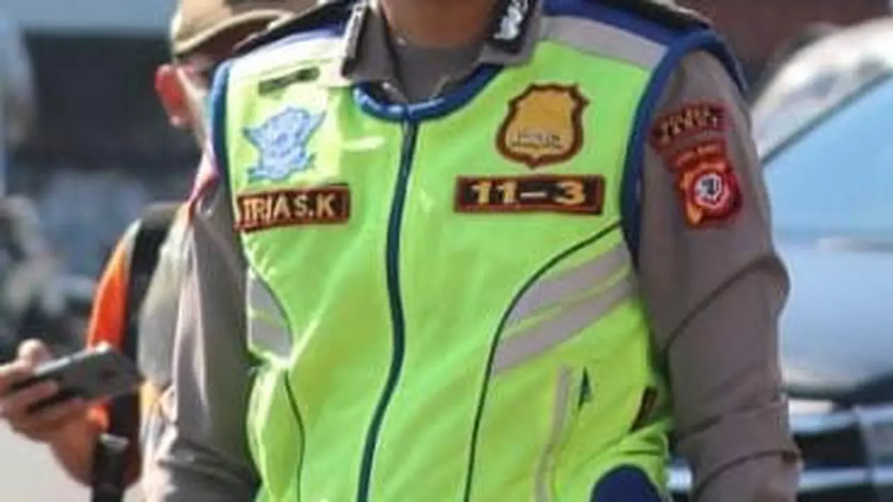 Kepala Unit Registrasi dan Identifikasi Polres Garut IPTU Trias Karso Y. S.Tr.K mengatakan untuk memberikan kemudahan bagi masyarakat saat PPKM darurat, lembaganya memberikan dispensasi perpanjangan SIM yang telah kadaluarsa saat aturan itu berlangsung.