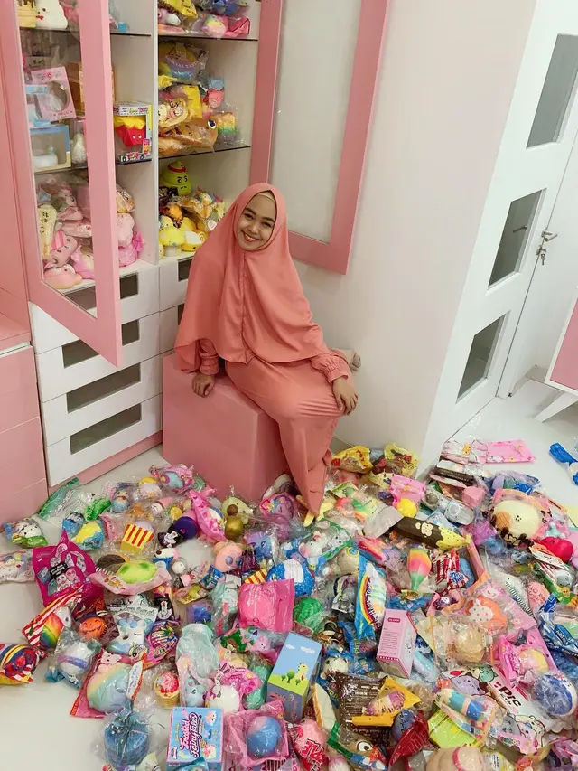 Potret Koleksi Squishy Ria Ricis (sumber: instagram/riaricis1795)