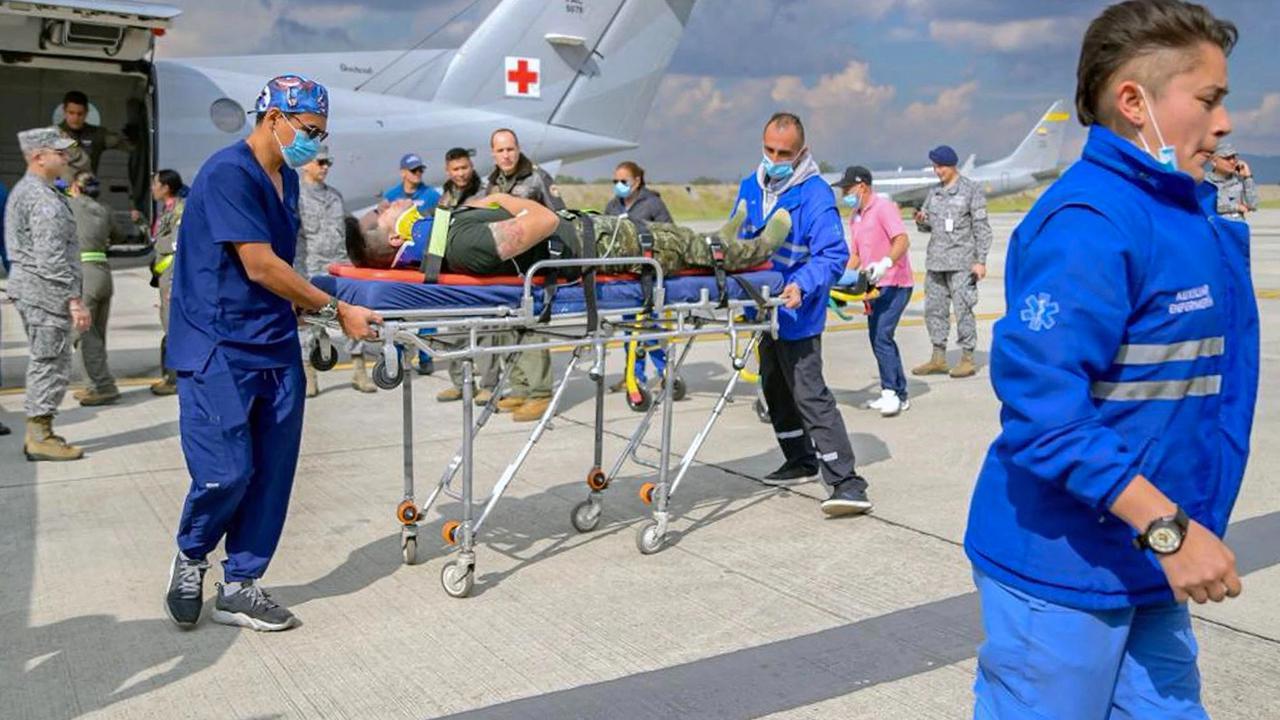 FOTO: Pesawat Hercules Jatuh Sesaat Lepas Landas Puluhan Orang Tewas