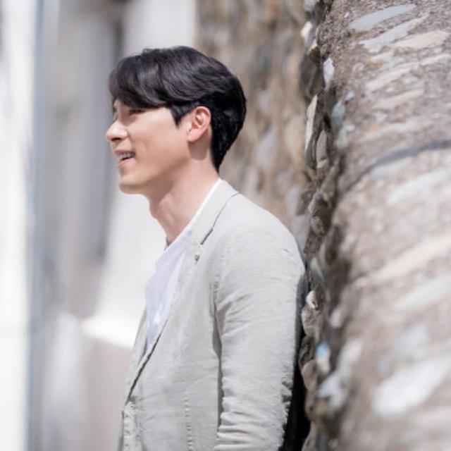 Get Wallpaper Drama Hyun Bin Memories Of The Alhambra Rilis Foto Syuting Di Free HD