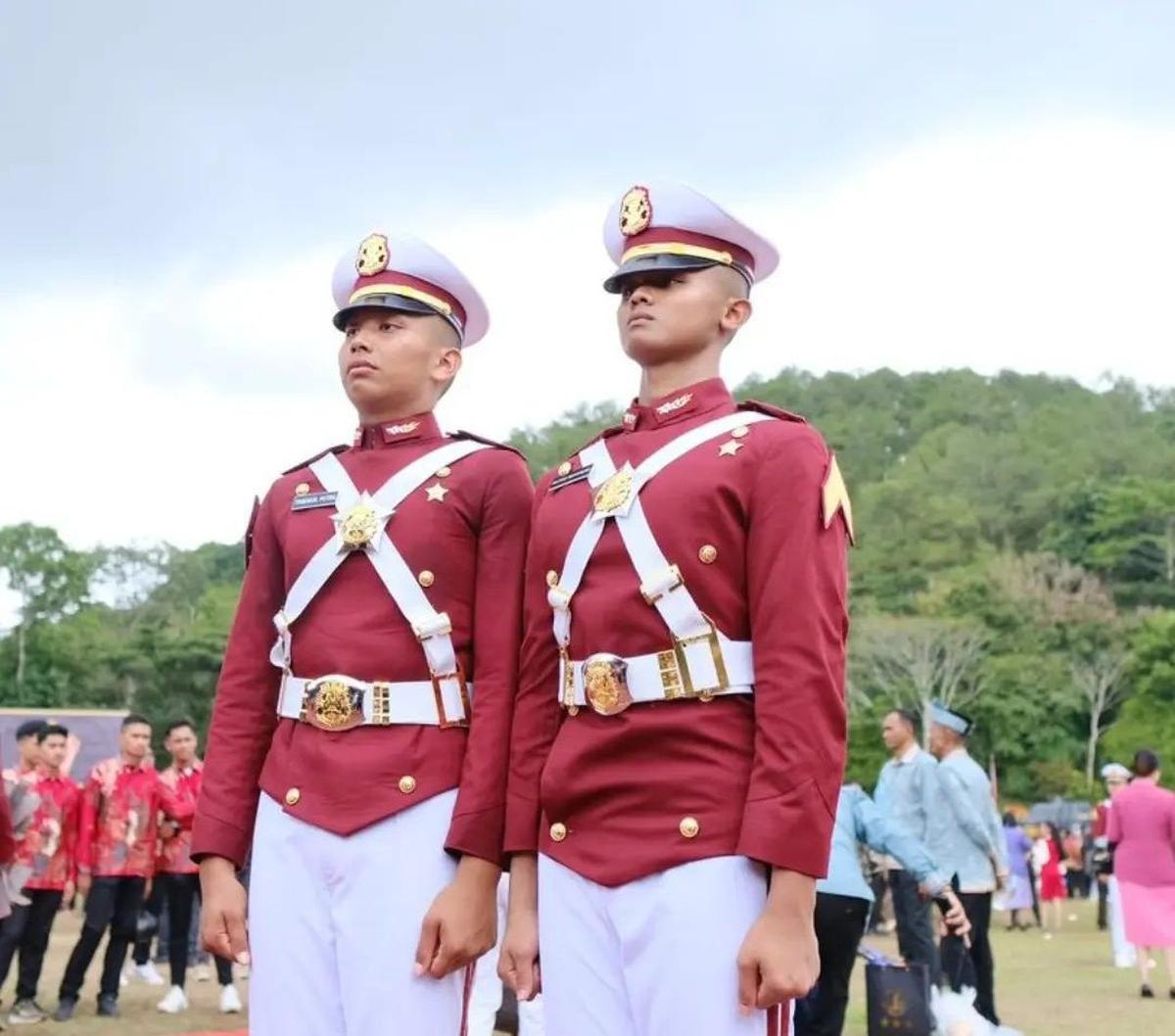 Kasus yang menjerat kedua orang tuanya tak menghalangi langkah Tribrata terus berjuang mewujudkan cita-citanya. Ia tetap mengejar impiannya menjadi seorang anggota Polri. <br>