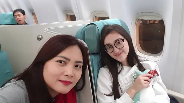 Bak Kakak Adik, Ini 6 Potret Kebersamaan Ranty Maria dan Ibunda