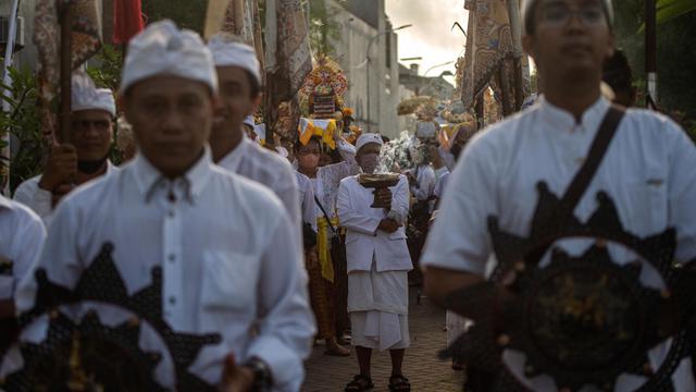 Umat Hindu Surabaya Jalani Upacara Melasti