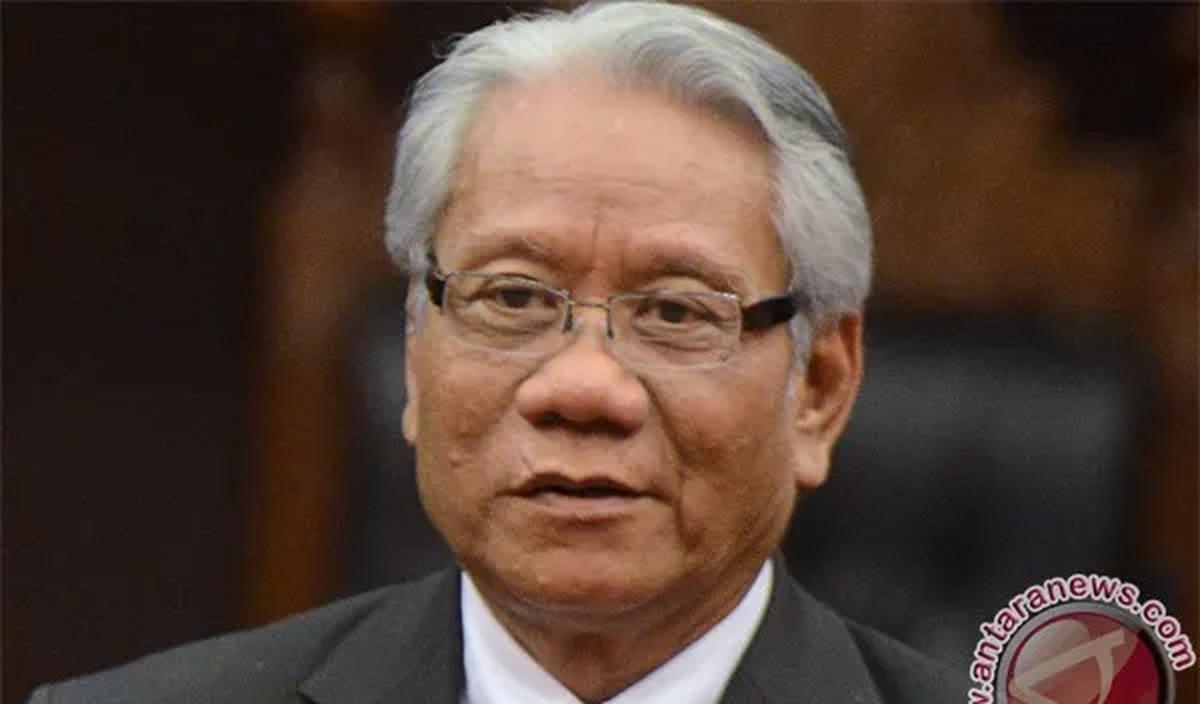 Harjono menyebut, Firli memberitahukan kepada pimpinan lain soal pertemuan dengan SYL saat kejadian itu sudah ramai di pemberitaan.<br>